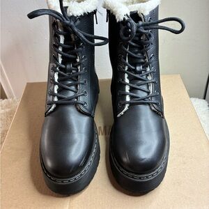 Steve Madden Black Lace-Up Faux-Shearling Platform Boots